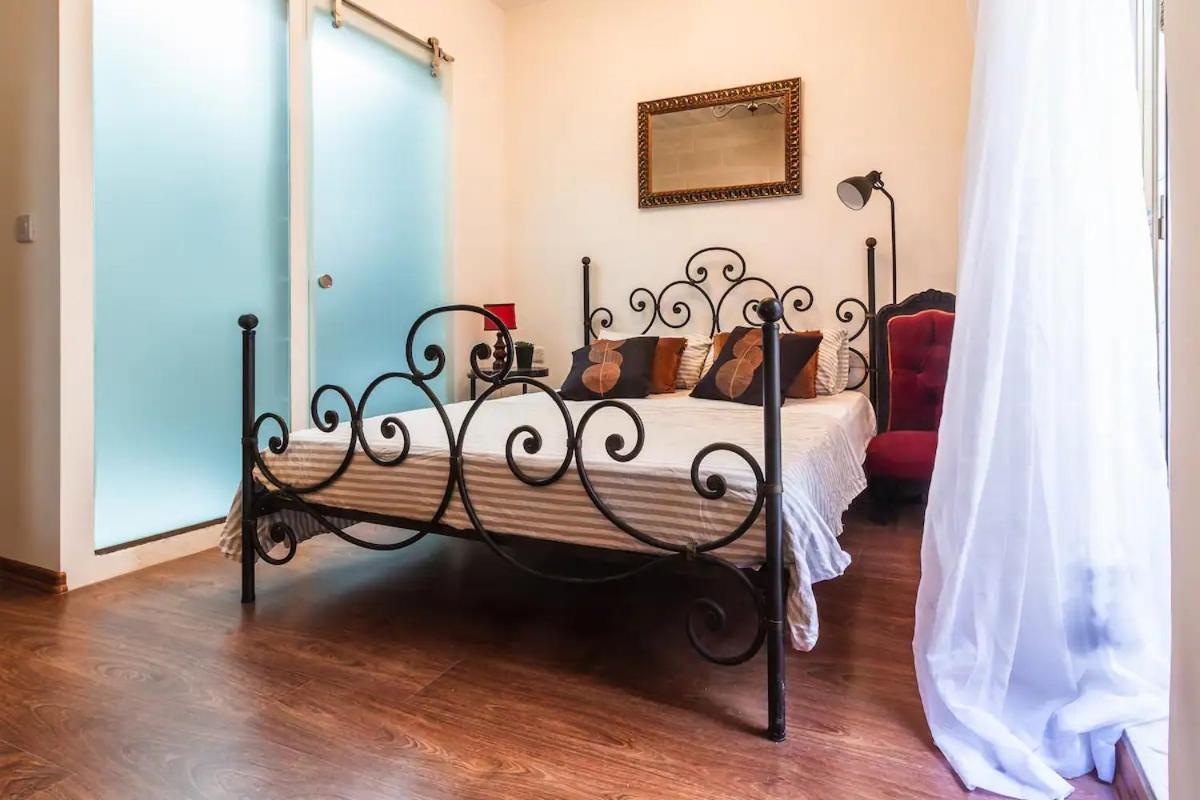 Gallo House Bed & Breakfast *